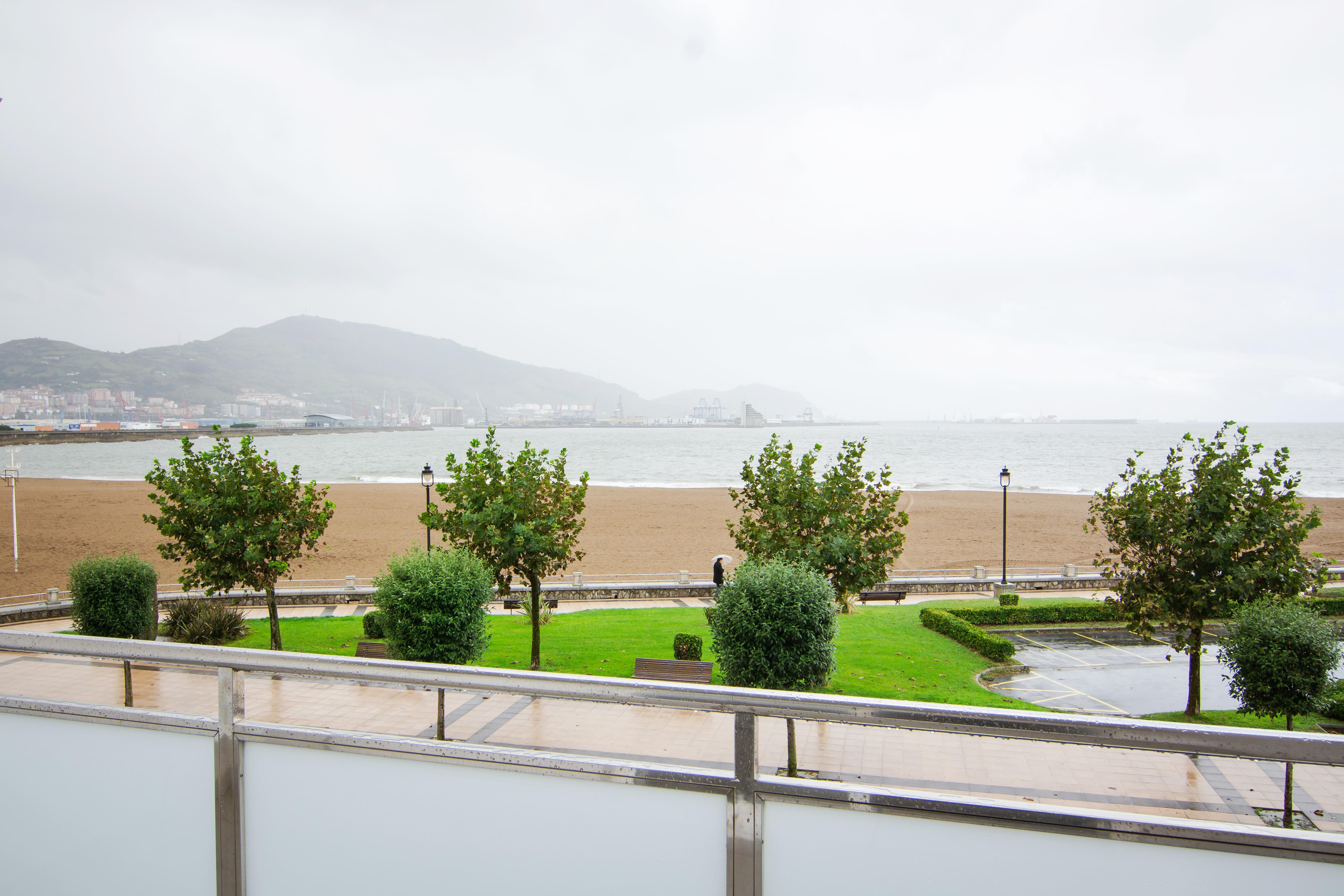 Petit Palace Tamarises Getxo Bagian luar foto