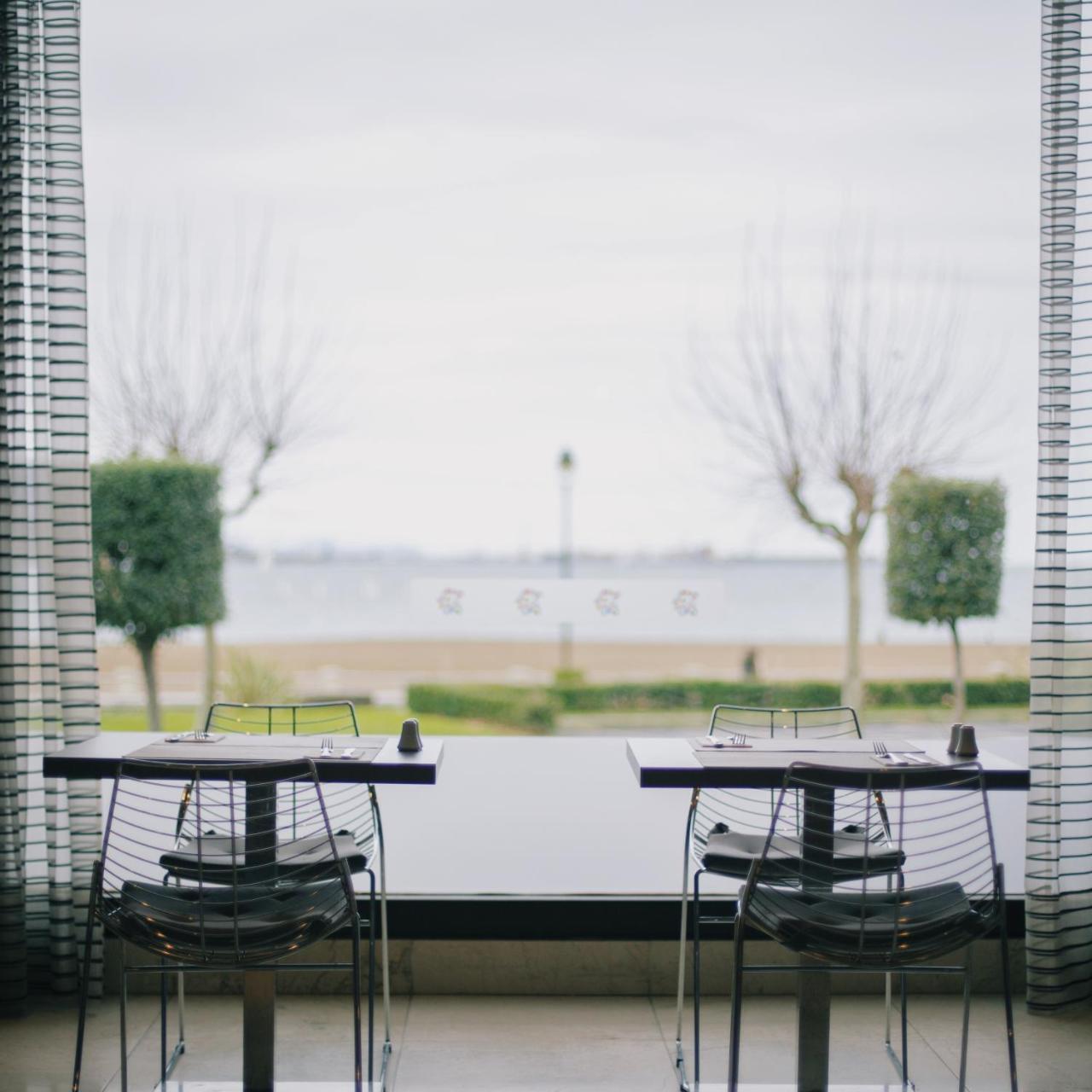 Petit Palace Tamarises Getxo Bagian luar foto