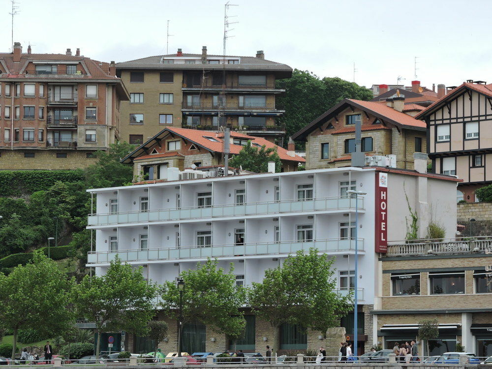Petit Palace Tamarises Getxo Bagian luar foto